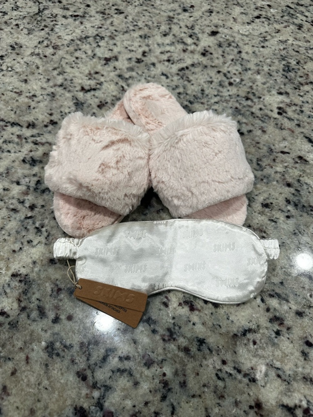 Skims Faux Fur Plush Slippers with eye sleep mask NEW